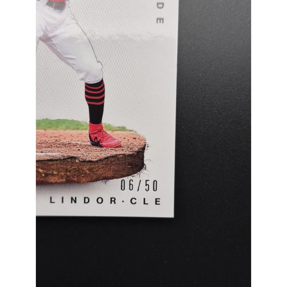 2020 Panini Chronicles Magnitude Francisco Lindor #19 Blue /50 Indians Mets
